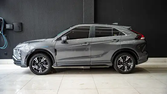 MITSUBISHI-ECLIPSE CROSS-2024