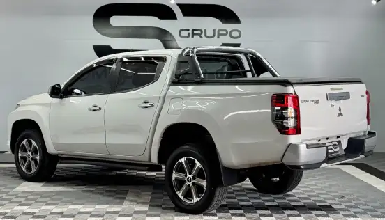 MITSUBISHI-L200 TRITON-2021