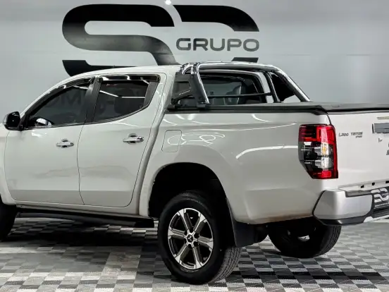 MITSUBISHI-L200 TRITON-2.4 16V TURBO DIESEL SPORT HPE CD 4P 4X4 AUTOMÁTICO MITSUBISHI-L200 TRITON-2021
