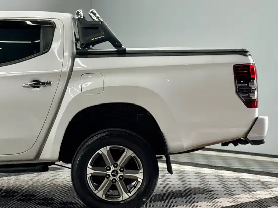 MITSUBISHI-L200 TRITON-2.4 16V TURBO DIESEL SPORT HPE CD 4P 4X4 AUTOMÁTICO MITSUBISHI-L200 TRITON-2021