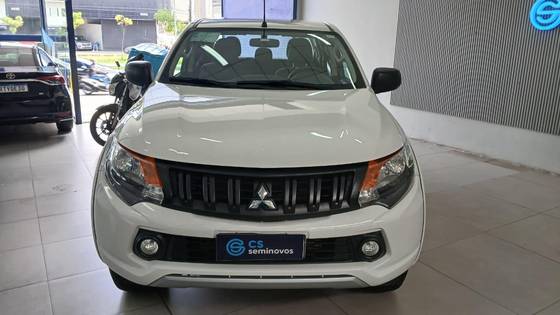 MITSUBISHI L200 TRITON 2.4 16V TURBO DIESEL SPORT GLS CD 4P 4X4 AUTOMÁTICO