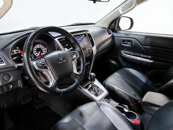 MITSUBISHI-L200 TRITON-2023