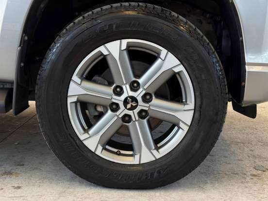 MITSUBISHI-L200 TRITON-2021