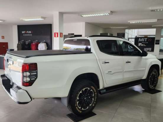 MITSUBISHI-L200 TRITON-2.4 16V TURBO DIESEL SPORT HPE CD 4P 4X4 AUTOMÁTICO MITSUBISHI-L200 TRITON-2022