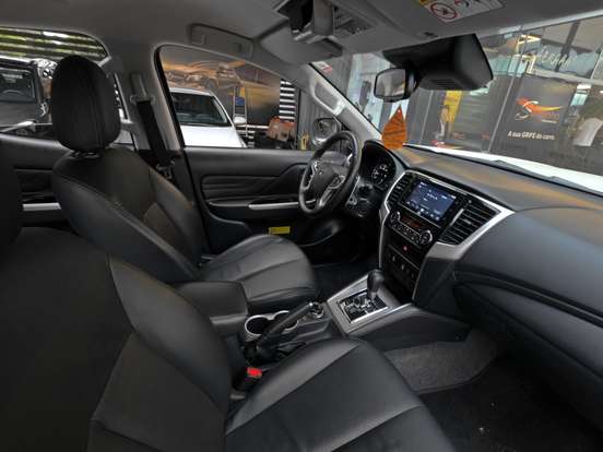 MITSUBISHI-L200 TRITON-2023