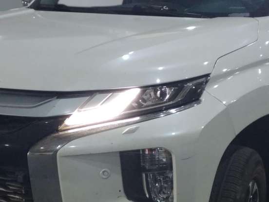 MITSUBISHI-L200 TRITON-2.4 16V TURBO DIESEL SPORT HPE-S CD 4P 4X4 AUTOMÁTICO MITSUBISHI-L200 TRITON-2024