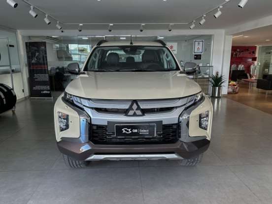 MITSUBISHI-L200 TRITON-2.4 16V TURBO DIESEL SPORT HPE-S TERRA CD 4P 4X4 AUTOMÁTICO MITSUBISHI-L200 TRITON-2024