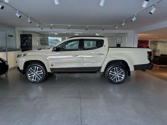 MITSUBISHI-L200 TRITON-2024