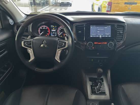 MITSUBISHI-L200 TRITON-2.4 16V TURBO DIESEL SPORT HPE-S TERRA CD 4P 4X4 AUTOMÁTICO MITSUBISHI-L200 TRITON-2024