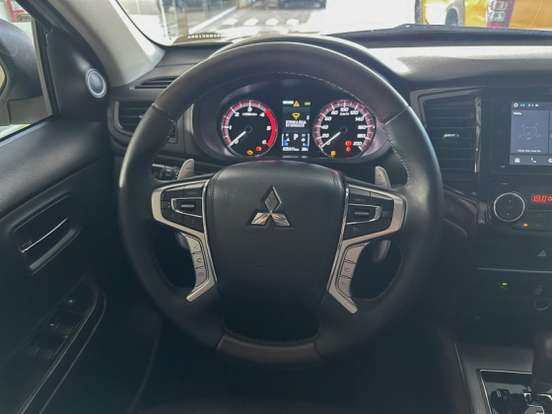 MITSUBISHI-L200 TRITON-2024