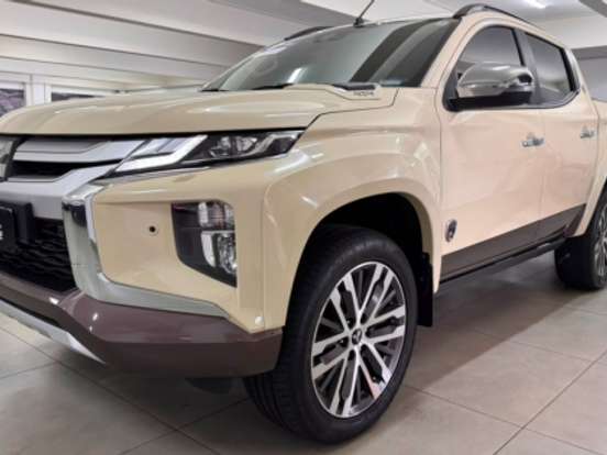 MITSUBISHI-L200 TRITON-2.4 16V TURBO DIESEL SPORT HPE-S TERRA CD 4P 4X4 AUTOMÁTICO MITSUBISHI-L200 TRITON-2024