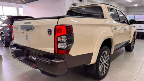 MITSUBISHI-L200 TRITON-2024