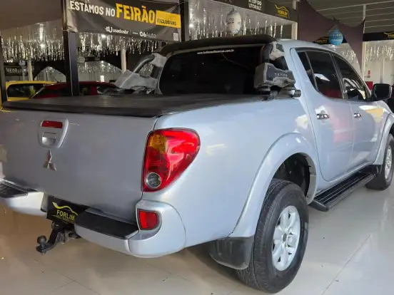 MITSUBISHI-L200 TRITON-3.5 4X4 CD V6 24V FLEX 4P AUTOMÁTICO MITSUBISHI-L200 TRITON-2010