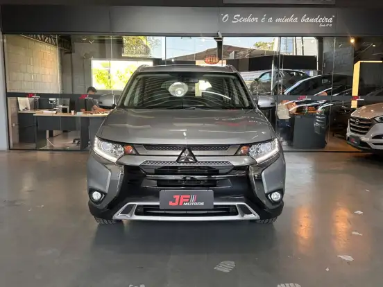MITSUBISHI-OUTLANDER-2.0 MIVEC GASOLINA GLS AUTOMÁTICO MITSUBISHI-OUTLANDER-2018