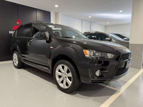 MITSUBISHI-OUTLANDER-2012