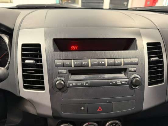 MITSUBISHI-OUTLANDER-2.0 16V GASOLINA 4P AUTOMÁTICO MITSUBISHI-OUTLANDER-2012
