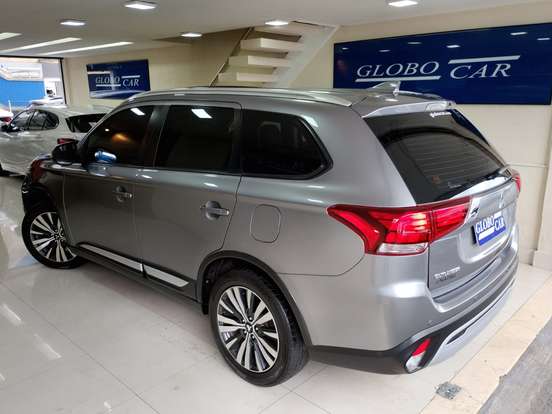MITSUBISHI-OUTLANDER-2.0 MIVEC GASOLINA HPE AUTOMÁTICO MITSUBISHI-OUTLANDER-2019