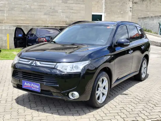 MITSUBISHI-OUTLANDER-3.0 GT 4X4 V6 24V GASOLINA 4P AUTOMÁTICO MITSUBISHI-OUTLANDER-2014
