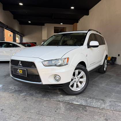 MITSUBISHI OUTLANDER 3.0 GT 4X4 V6 24V GASOLINA 4P AUTOMÁTICO