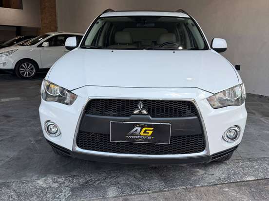 MITSUBISHI-OUTLANDER-3.0 GT 4X4 V6 24V GASOLINA 4P AUTOMÁTICO MITSUBISHI-OUTLANDER-2011