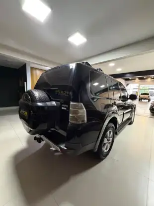 MITSUBISHI-PAJERO-2008