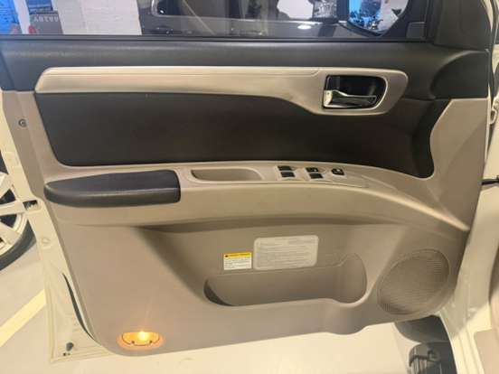 MITSUBISHI-PAJERO-2015