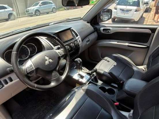 MITSUBISHI-PAJERO DAKAR-3.2 4X4 16V TURBO INTERCOOLER DIESEL 4P AUTOMÁTICO MITSUBISHI-PAJERO DAKAR-2011
