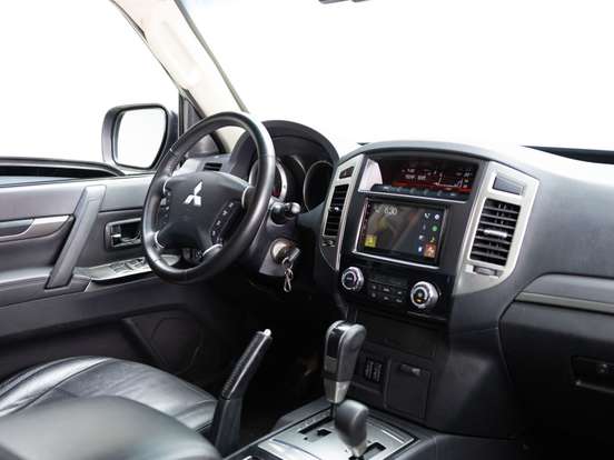 MITSUBISHI-PAJERO FULL-3.8 HPE 4X4 V6 24V GASOLINA 4P AUTOMÁTICO MITSUBISHI-PAJERO FULL-2014