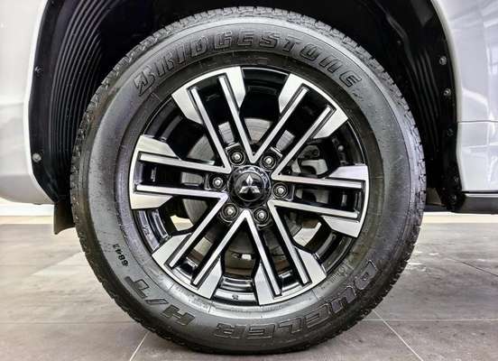 MITSUBISHI-PAJERO SPORT-2022