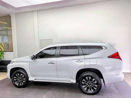 MITSUBISHI-PAJERO SPORT-2.4 16V MIVEC TURBO DIESEL HPE AWD AUTOMÁTICO MITSUBISHI-PAJERO SPORT-2022
