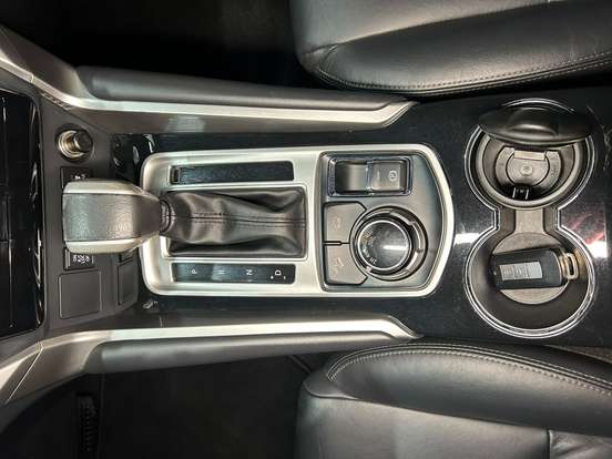MITSUBISHI-PAJERO SPORT-2019