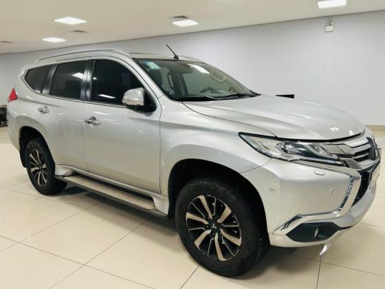 MITSUBISHI PAJERO SPORT 2.4 16V MIVEC TURBO DIESEL HPE AWD AUTOMÁTICO