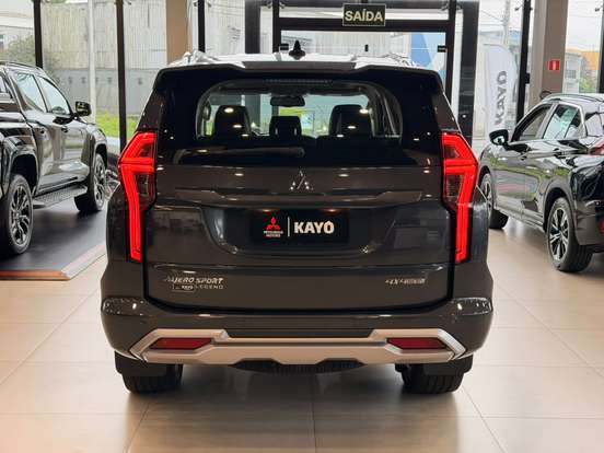 MITSUBISHI-PAJERO SPORT-2.4 16V MIVEC TURBO DIESEL LEGEND AWD AUTOMÁTICO MITSUBISHI-PAJERO SPORT-2024