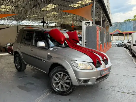 MITSUBISHI-PAJERO TR4-2.0 4X2 16V 140CV FLEX 4P AUTOMÁTICO MITSUBISHI-PAJERO TR4-2013