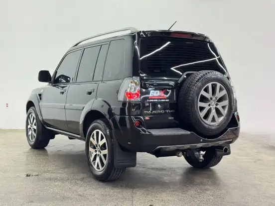 MITSUBISHI-PAJERO TR4-2.0 4X2 16V 140CV FLEX 4P AUTOMÁTICO MITSUBISHI-PAJERO TR4-2014