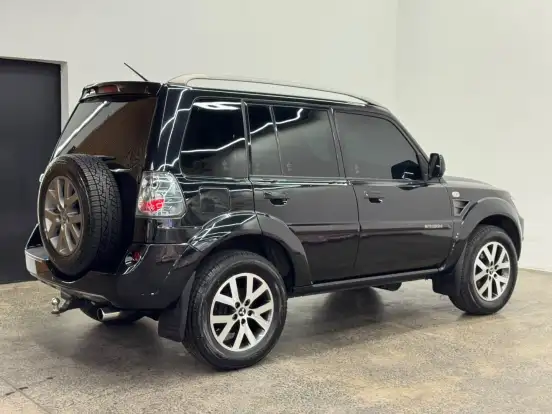 MITSUBISHI-PAJERO TR4-2.0 4X2 16V 140CV FLEX 4P AUTOMÁTICO MITSUBISHI-PAJERO TR4-2014