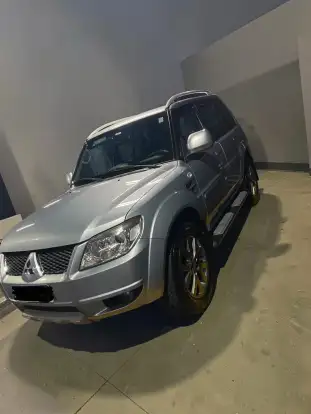 MITSUBISHI-PAJERO TR4-2015