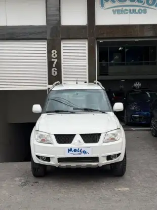 MITSUBISHI-PAJERO TR4-2012