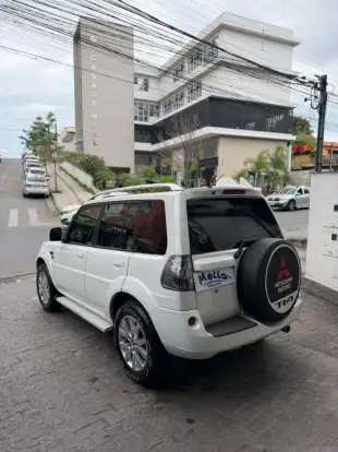 MITSUBISHI-PAJERO TR4-2012