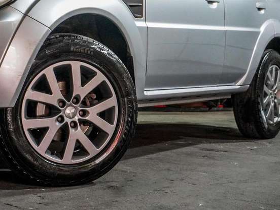 MITSUBISHI-PAJERO TR4-2.0 4X2 16V 140CV FLEX 4P AUTOMÁTICO MITSUBISHI-PAJERO TR4-2013