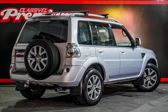 MITSUBISHI-PAJERO TR4-2.0 4X2 16V 140CV FLEX 4P AUTOMÁTICO MITSUBISHI-PAJERO TR4-2013