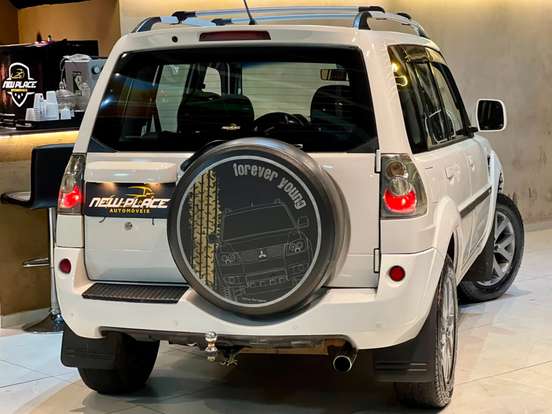 MITSUBISHI-PAJERO TR4-2.0 4X2 16V 140CV FLEX 4P AUTOMÁTICO MITSUBISHI-PAJERO TR4-2013