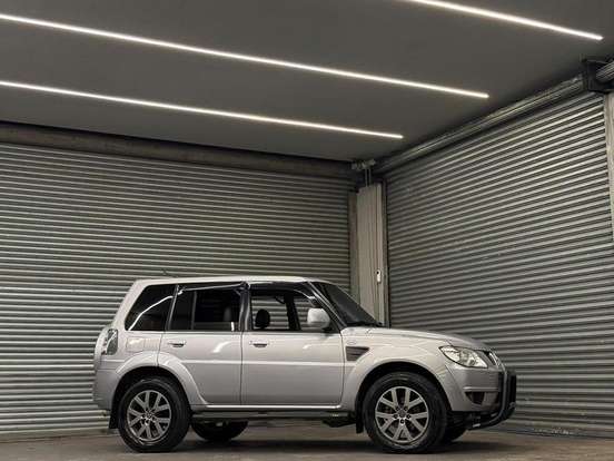MITSUBISHI-PAJERO TR4-2013