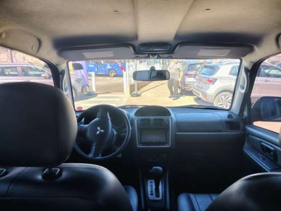 MITSUBISHI-PAJERO TR4-2012