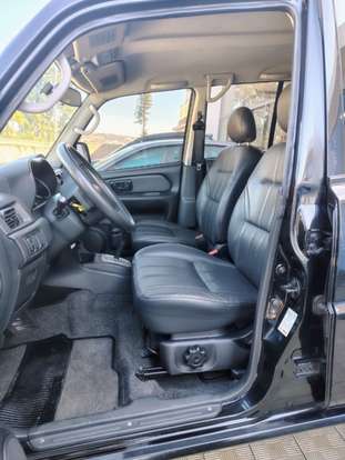 MITSUBISHI-PAJERO TR4-2012