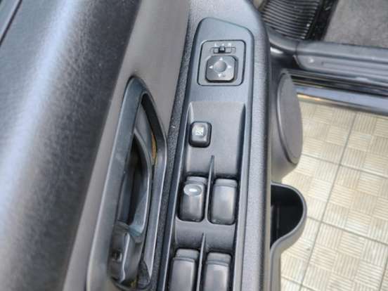 MITSUBISHI-PAJERO TR4-2.0 4X4 16V 140CV FLEX 4P AUTOMÁTICO MITSUBISHI-PAJERO TR4-2012