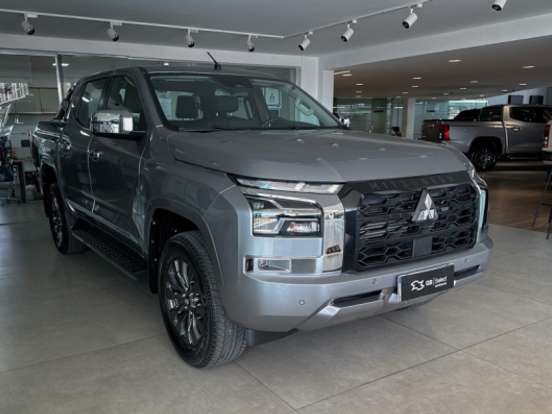MITSUBISHI-TRITON-2.4 BITURBO DIESEL CD HPE-S 4X4 AUTOMÁTICO MITSUBISHI-TRITON-2025