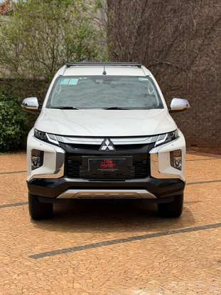 MITSUBISHI-TRITON-2024