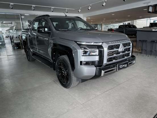 MITSUBISHI-TRITON-2024