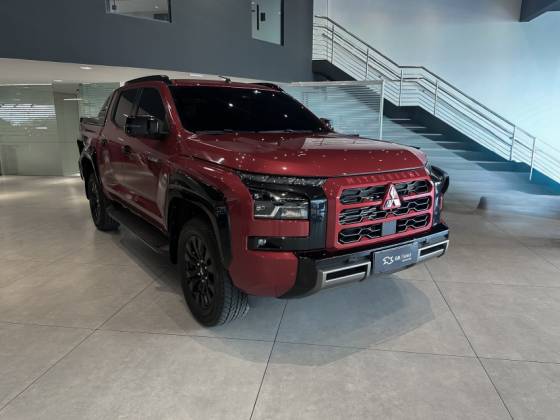 MITSUBISHI TRITON 2.4 BITURBO DIESEL CD KATANA 4X4 AUTOMÁTICO